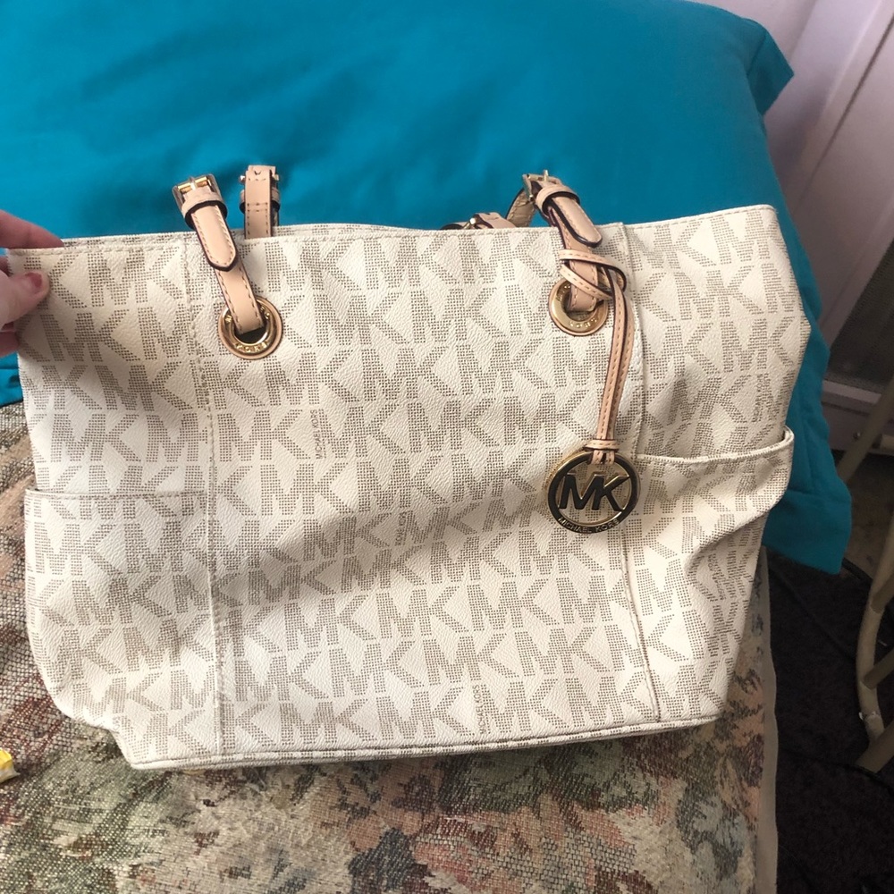 Micheal Kors Bag